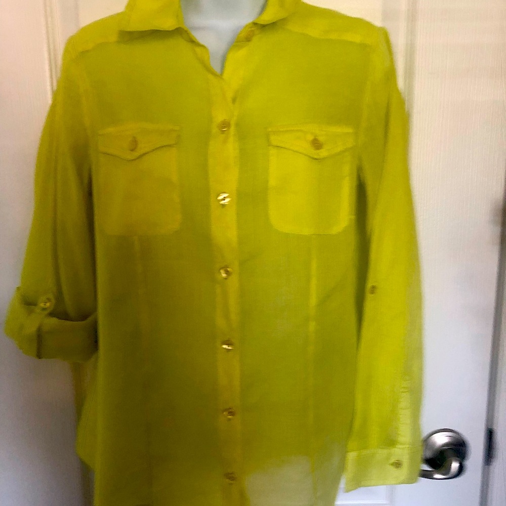 Chicos LS sheer button front fitted blouse